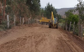 Comienzan obras de mejoramiento en tres caminos de La Ligua