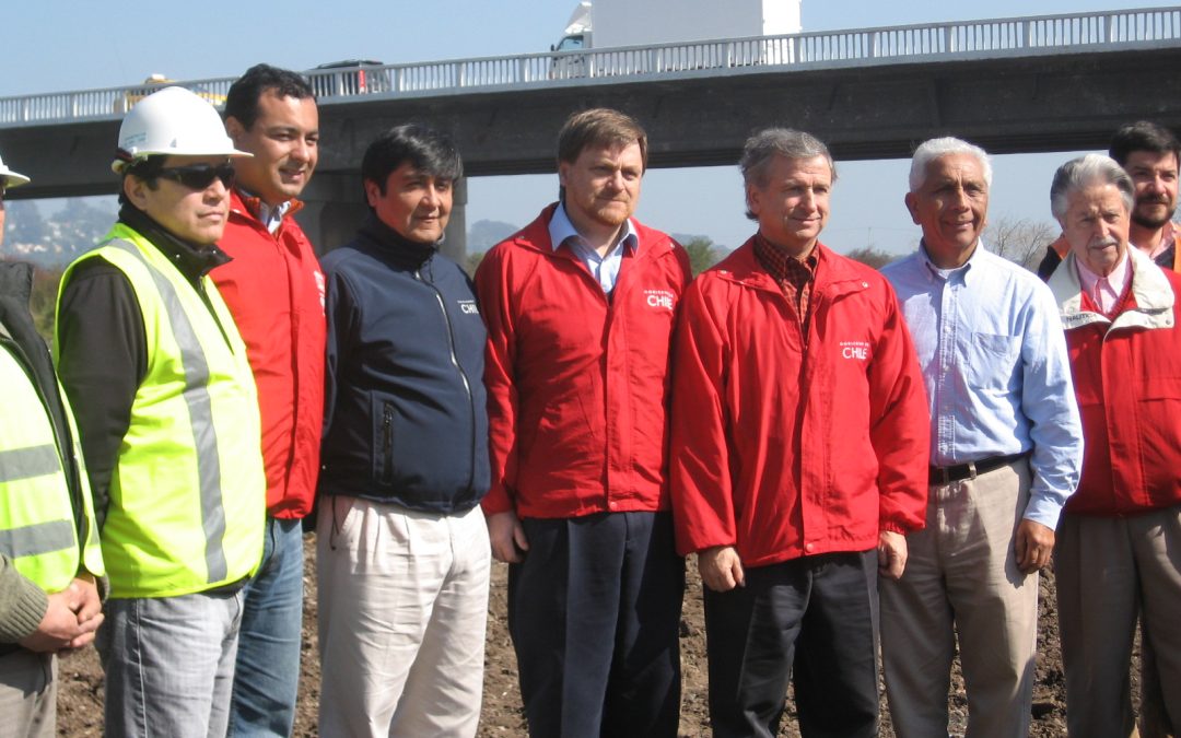 Ministros de Obras Públicas y de Hacienda encabezan puesta en servicio de Puente Lo Gallardo