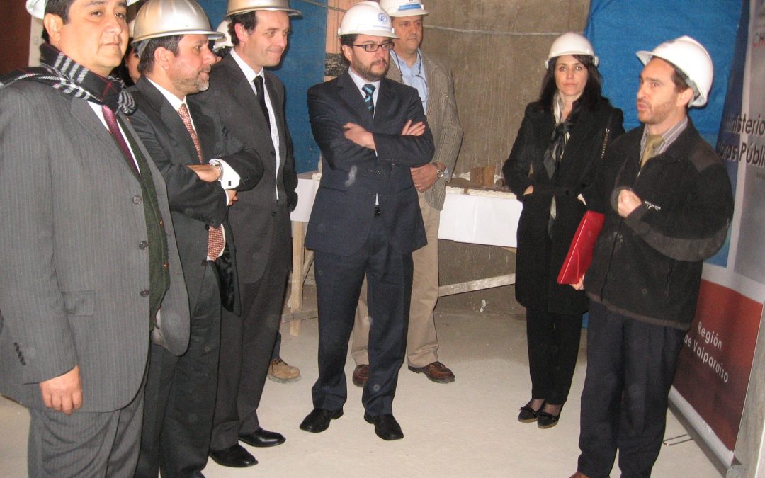 Autoridades inspeccionaron avance de obras en edificio de la Contraloría