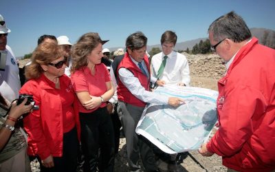 Ministro Golborne anuncia envío de proyectos se ley para aumentar sanciones por robo de agua