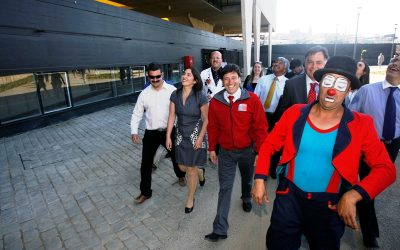Ministro Golborne entregó obras del nuevo Parque Cultural Valparaíso al Gobierno Regional